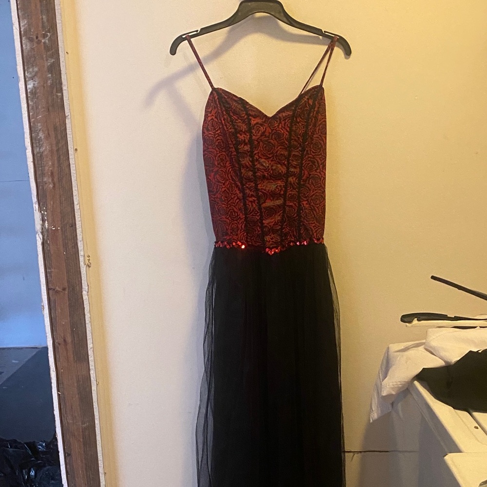 Spirit Red and Black Prom Dress